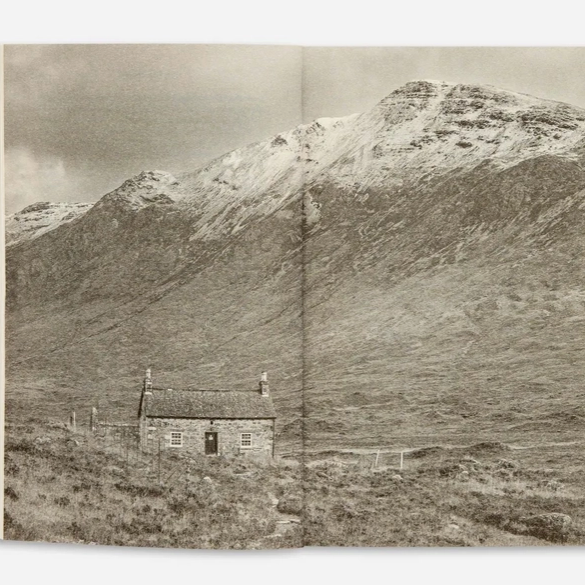 Cabin: How to Build a Retreat in the Wilderness (Paperback)